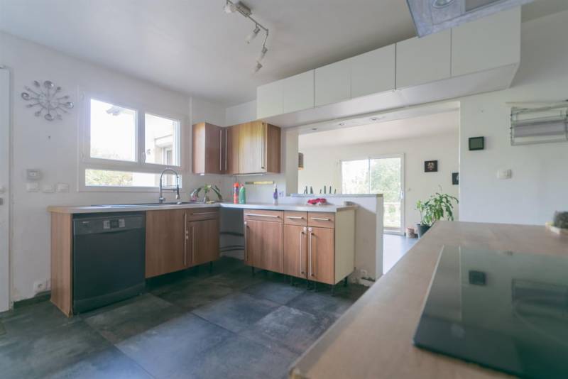 A vendre, Maison volume FAMILIAL situé à proximité de SAINT ROMAIN DE COLBOSC (76430)