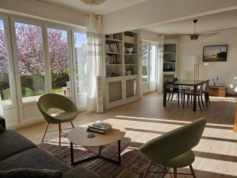 En EXCLUSIVITÉ, Pavillon BEAU VOLUME 200m² situé à ST-ROMAIN DE COLBOSC (76430)