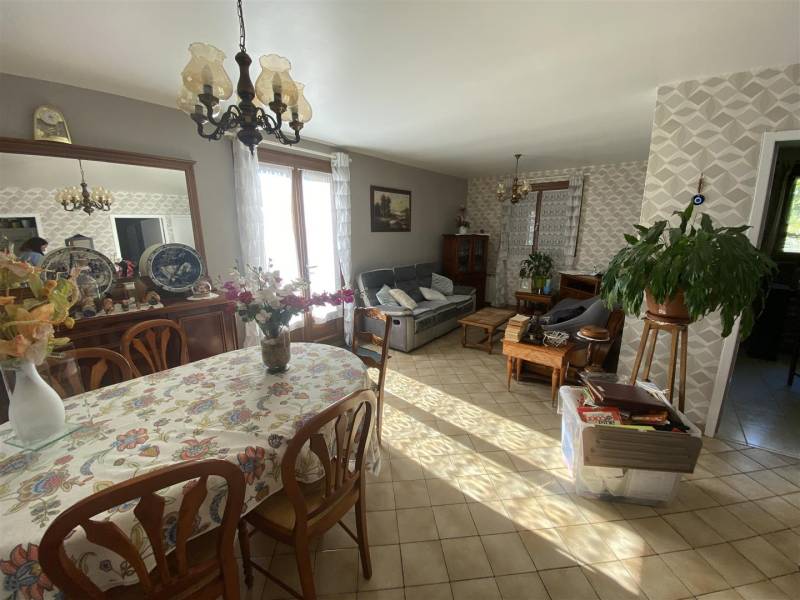A vendre, Pavillon volume FAMILIAL situé au calme à Gruchet-Le-Valasse (76210)