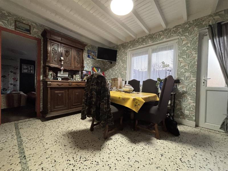 En plein CENTRE-VILLE de SAINNEVILLE (76430), Maison idéal primo-accédant à vendre