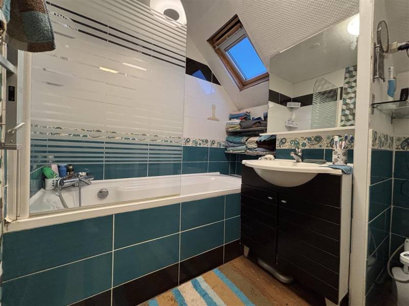 En plein CENTRE-VILLE de SAINNEVILLE (76430), Maison idéal primo-accédant à vendre