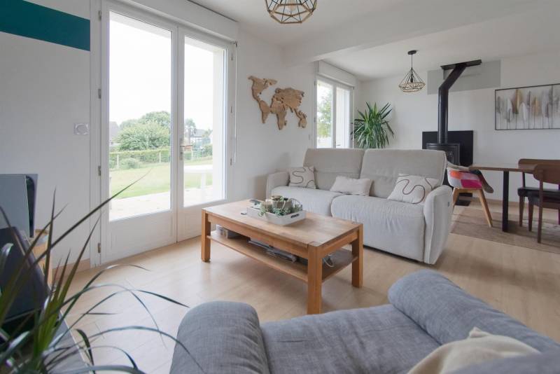 VENDU ! En EXCLUSIVITÉ, Maison NON-MITOYENNE en BON ÉTAT à proximité de LA PLAGE à SAINT-JOUIN DE BRUNEVAL (76280)