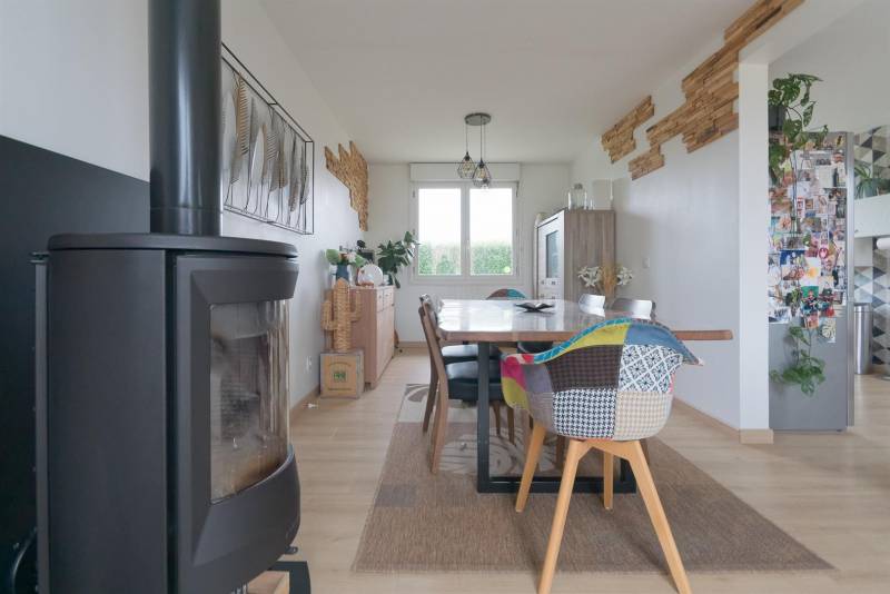 VENDU ! En EXCLUSIVITÉ, Maison NON-MITOYENNE en BON ÉTAT à proximité de LA PLAGE à SAINT-JOUIN DE BRUNEVAL (76280)
