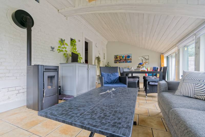 RARE à la vente, TRÈS BEL ENSEMBLE IMMOBILIER bien situé au CALME proche de ST-ROMAIN DE COLBOSC (76430)