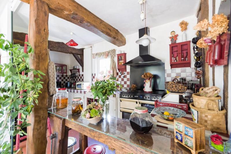 VENDU ! En co-EXCLUSIVITÉ, Bâtisse NORMANDE pleine de CHARME située entre SAINT-ROMAIN DE COLBOSC (76430) et BRÉAUTÉ (76110)