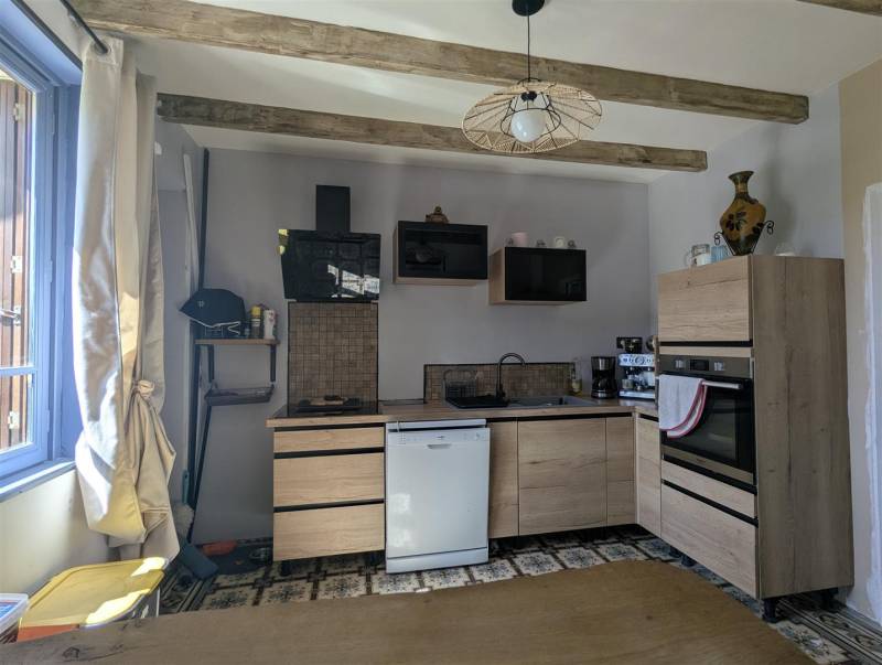 En EXCLUSIVITÉ, Maison NON-MITOYENNE offrant vie de PLAIN-PIED située à 5min de SAINT-ROMAIN DE COLBOSC (76430)