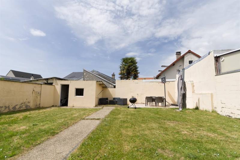 En EXCLUSIVITÉ, Maison avec AGRÉABLE JARDIN située au HAVRE (76610) - Aplemont