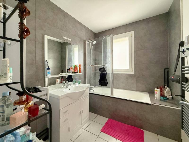 BELLE Maison environ 135m² habitables idéal FAMILLE située à GRUCHET-LE-VALASSE (76210)