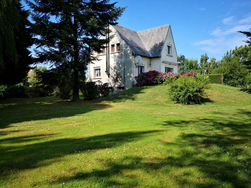 à vendre maison 3 chambres sur sous-sol complet située entre Montivilliers et Saint Romain de Colbosc