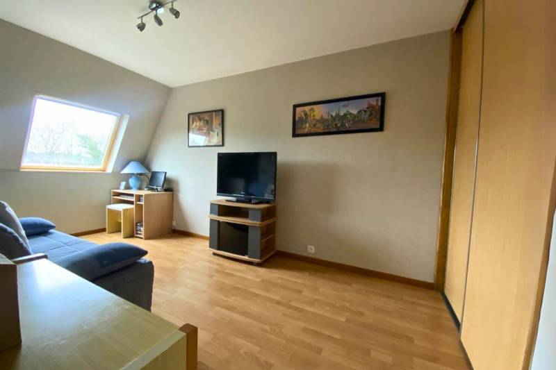 Maison-Appartement avec entrée et GARAGE indépendants située à MONTIVILLIERS (76290)
