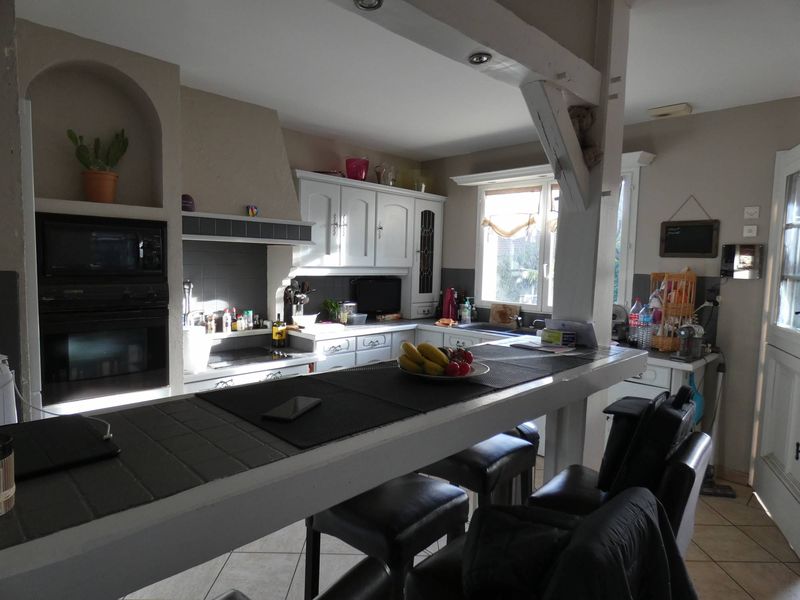 JOLI  TRADITIONNEL FAMILIAL sur SOUS-SOL COMPLET en vente à OCTEVILLE SUR MER 76930