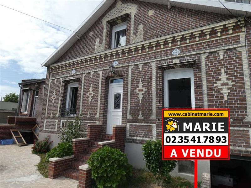 Vendu ! TRÈS JOLIE MAISON DE CARACTÈRE avec GARAGE et JARDIN située proche PLACE SAINTE-CÉCILE (76610)