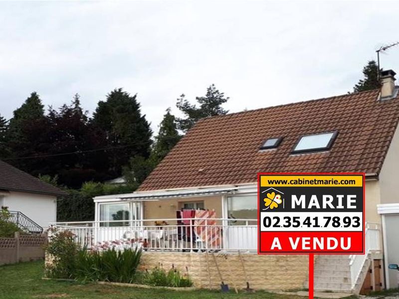 Vendu ! PAVILLON TRADITIONNEL T4 avec GARAGE et JARDIN situé sur secteur recherché à LILLEBONNE (76170)