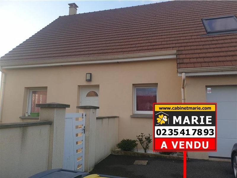 Vendu ! JOLIE MAISON TRADITIONNELLE T5 avec GARAGE située à SAINT ROMAIN DE COLBOSC - CENTRE (76430)