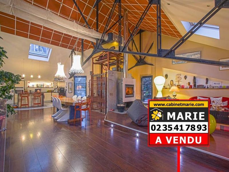 Vendu ! MAGNIFIQUE LOFT - 5 CHAMBRES - avec TERRASSE + PATIO et GARAGE DOUBLE situé au HAVRE - ORMEAUX (76600)