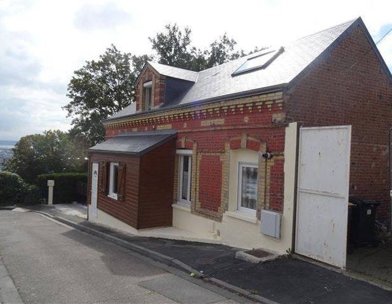 JOLIE MAISON INDIVIDUELLE avec GARAGE à vendre secteur SAINTE CÉCILE 76610
