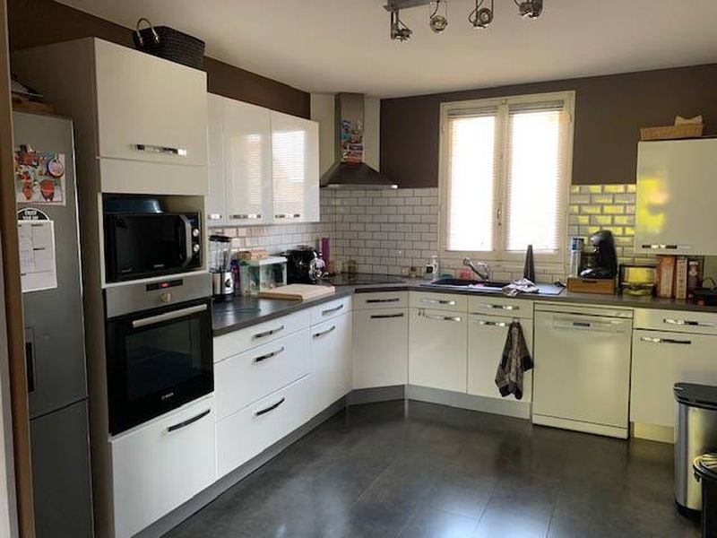 BELLE MAISON 4 CHAMBRES avec GARAGE en sous/sol et JARDIN située au HAVRE - SANVIC SOUS-BRETONNE 76620