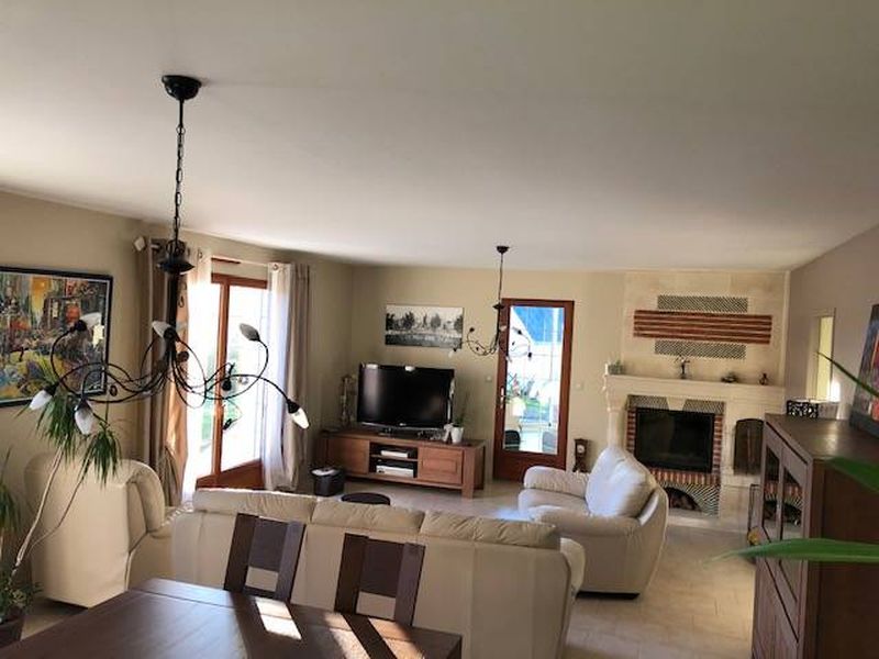SUPERBE PAVILLON RÉCENT avec vie de PLAIN-PIED en vente à CRIQUETOT L'ESNEVAL 76280, proche CENTRE BOURG