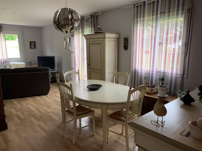 À vendre, JOLIE MAISON FAMILIALE T5 avec GARAGE et JARDIN CLOS située au HAVRE - APLEMONT 76610