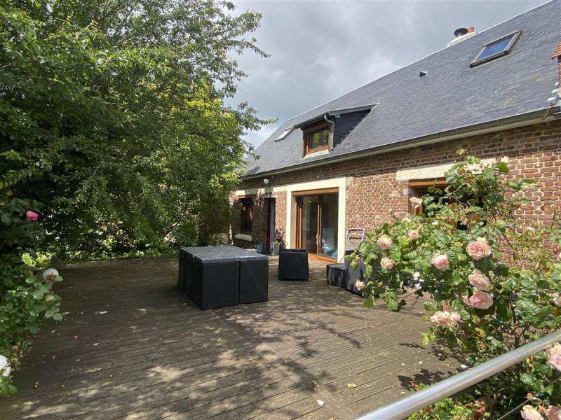En EXCLUSIVITÉ, ENSEMBLE IMMOBILIER sur BELLE PARCELLE de terrain + de 3000m² idéalement situé à OCTEVILLE SUR MER (76930)