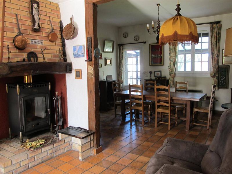 Maison 3 chambres avec nombreuses dépendances en vente à saint laurent de brévedent 76700