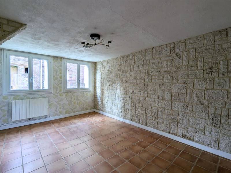 Maison BEAU POTENTIEL en plein CENTRE-BOURG de GRUCHET-LE-VALASSE (76210)