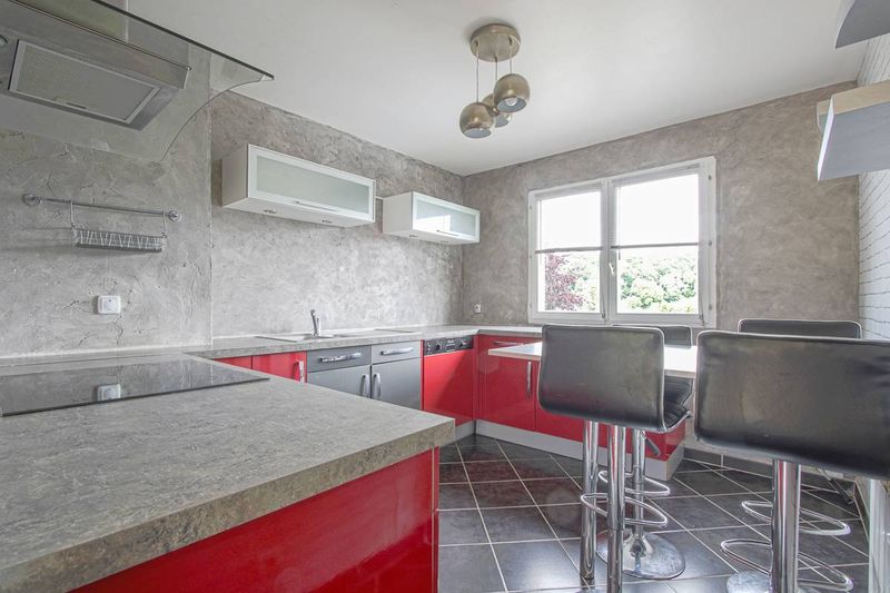 JOLIE MAISON T3 avec GARAGE + JARDIN CLOS située à ROLLEVILLE 76133, à 10 minutes de Montivilliers, proche du Havre