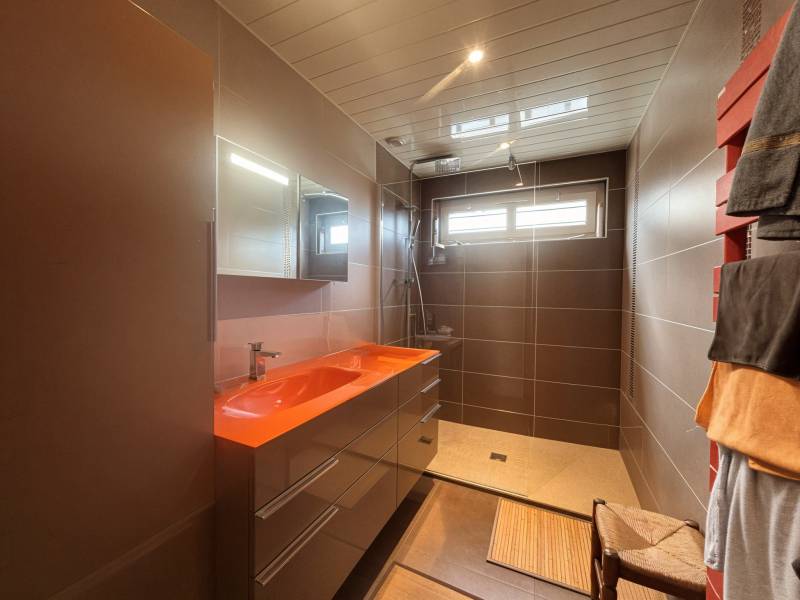 Maison de PLAIN-PIED avec SOUS-SOL COMPLET sur parcelle de terrain 600m² à MONTIVILLIERS (76290)
