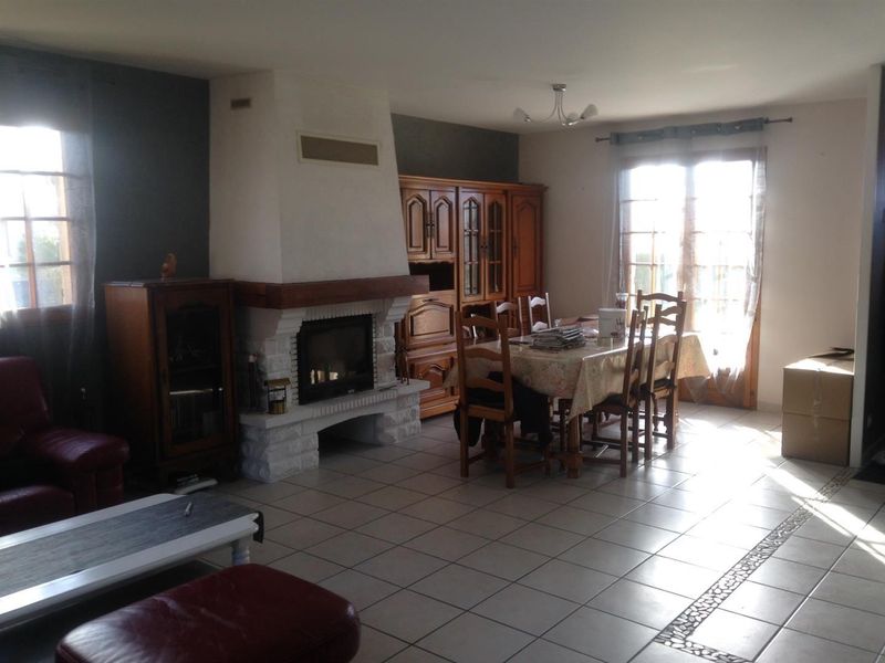 À vendre, JOLI PAVILLON sur SOUS-SOL COMPLET T4 à 5 min. de SAINT-ROMAIN (76430)