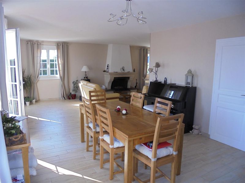 MAISON GRAND VOLUME sur SOUS-SOL T6 CAUVILLE SUR MER Centre BOURG (76930)
