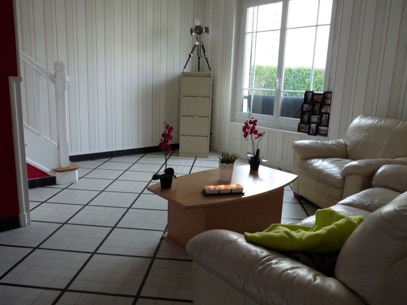 À vendre, BEAU PAVILLON FAMILIAL T9 à NOTRE DAME DE GRAVENCHON (76330)