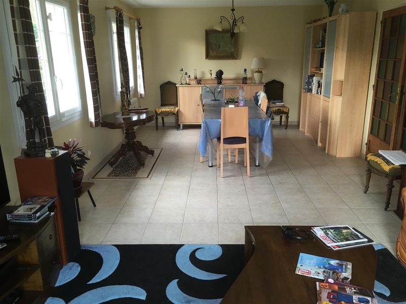 Vendu ! JOLI PAVILLON avec GARAGE + JARDIN T5 à ST SAUVEUR D'EMALLEVILLE (76110)