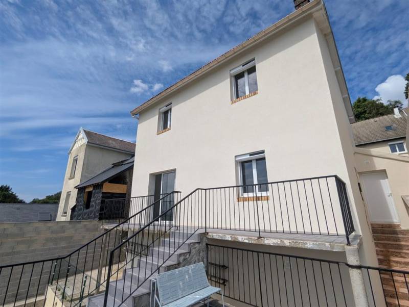 Maison BEAU VOLUME avec VUE DÉGAGÉE située à GONFREVILLE L'ORCHER (76700)