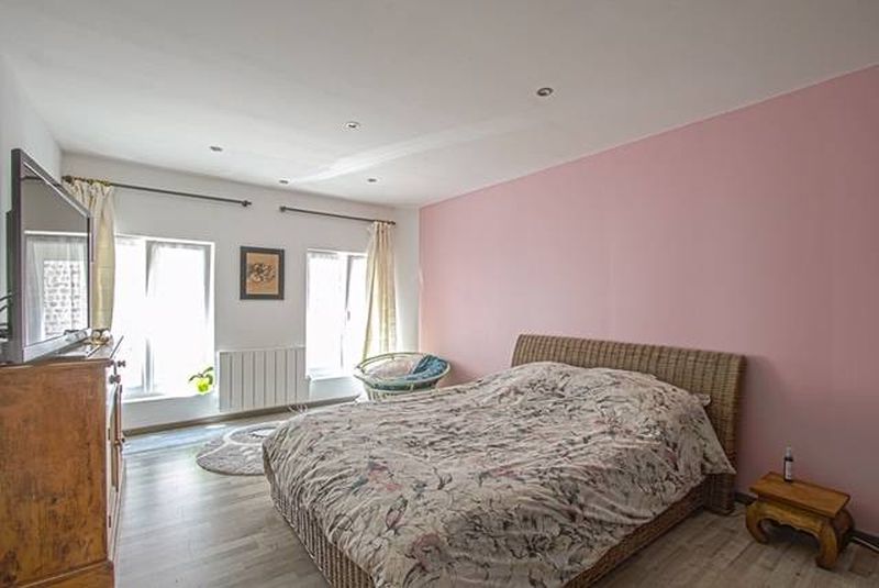 CHARMANTE MAISON DE VILLE T3 sur COUR située PLEIN COEUR de CRIQUETOT L'ESNEVAL 76280, proche LE HAVRE 76600