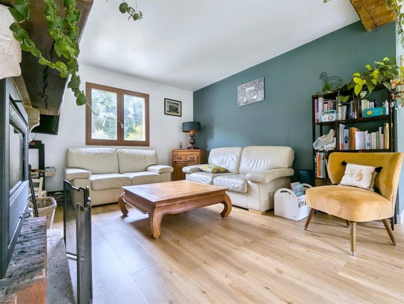 VENDU ! En EXCLUSIVITÉ, Maison NON-MITOYENNE en BON ÉTAT très bien située à MANÉGLISE (76133)