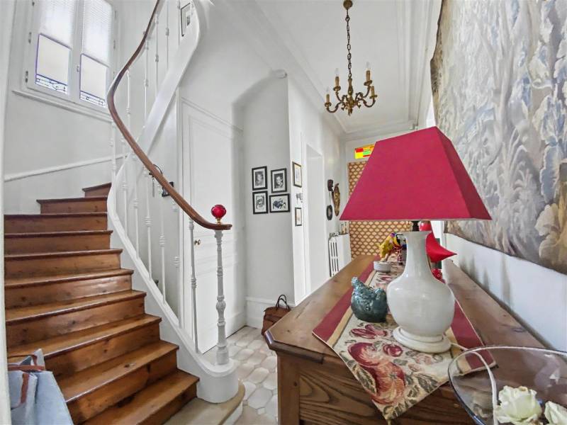 BELLE Maison de CARACTÈRE offrant de BEAUX VOLUMES idéalement située au HAVRE (76600) - Ste Anne