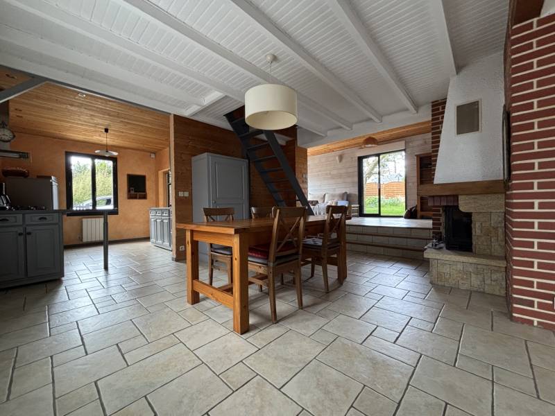 Pavillon NON-MITOYEN entièrement RÉNOVÉ idéalement situé au CALME à 5min d'ÉTRETAT (76790)