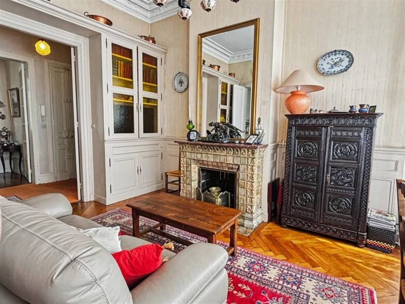 Appartement type HAUSSMANNIEN beau VOLUME 160m² idéalement située en plein CENTRE-VILLE du HAVRE (76600)